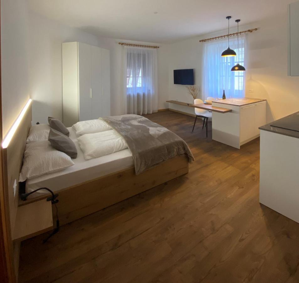 Ansitz Von Wohlgemuth Apartment ซาลอร์โน ภายนอก รูปภาพ