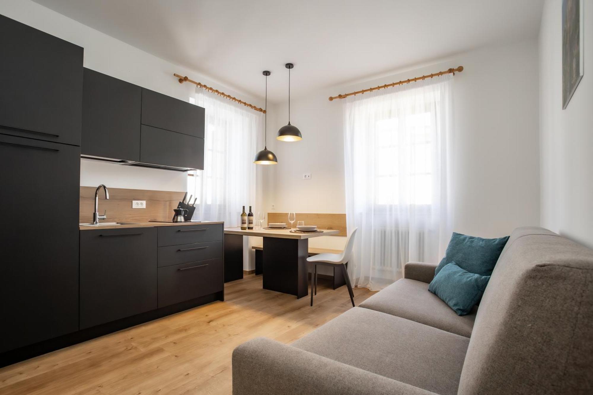 Ansitz Von Wohlgemuth Apartment ซาลอร์โน ภายนอก รูปภาพ
