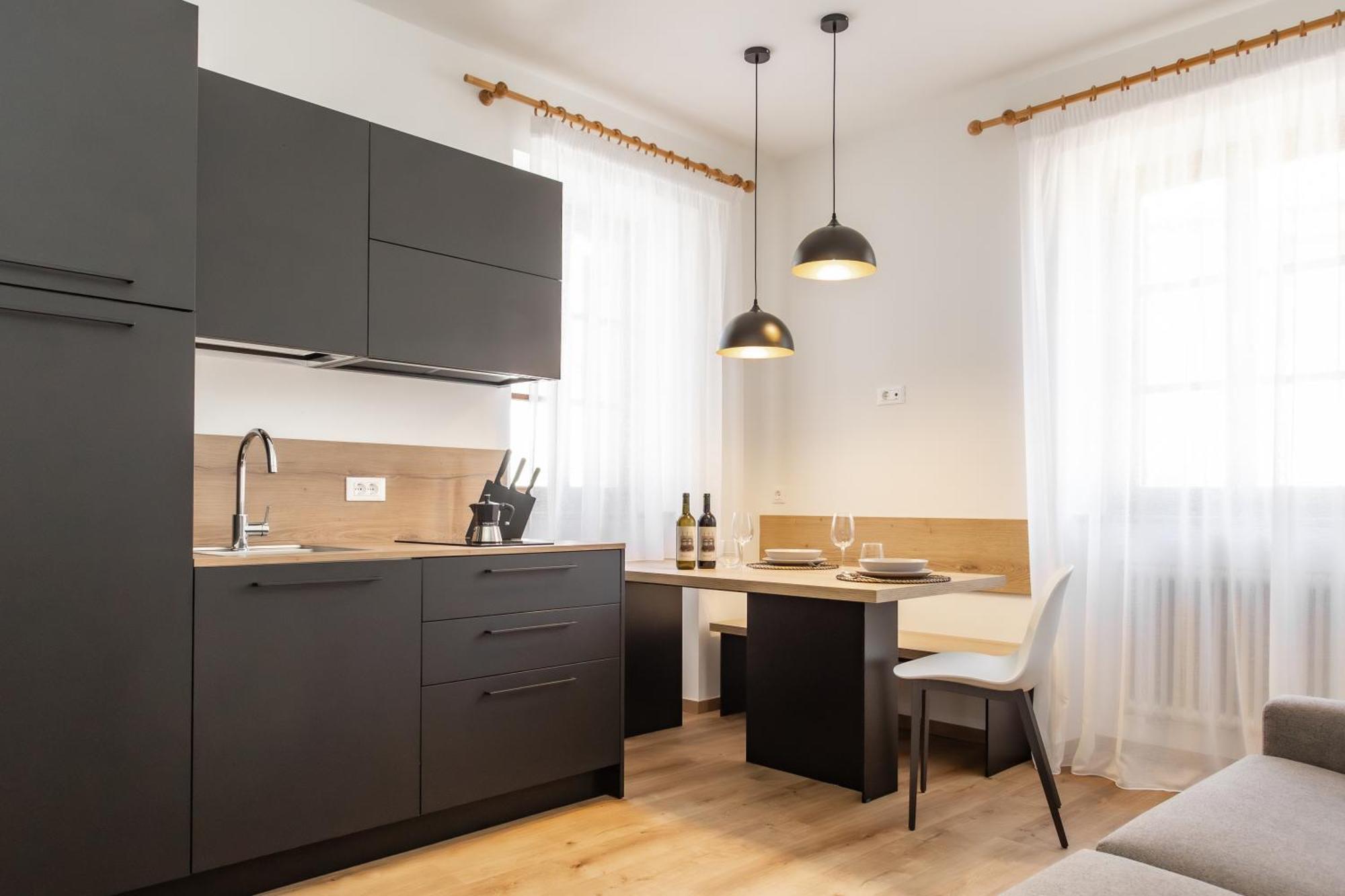 Ansitz Von Wohlgemuth Apartment ซาลอร์โน ภายนอก รูปภาพ