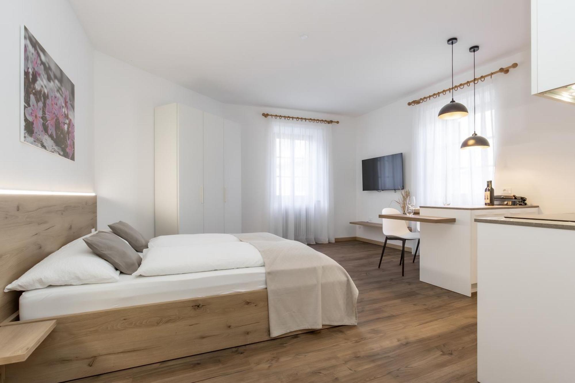 Ansitz Von Wohlgemuth Apartment ซาลอร์โน ภายนอก รูปภาพ